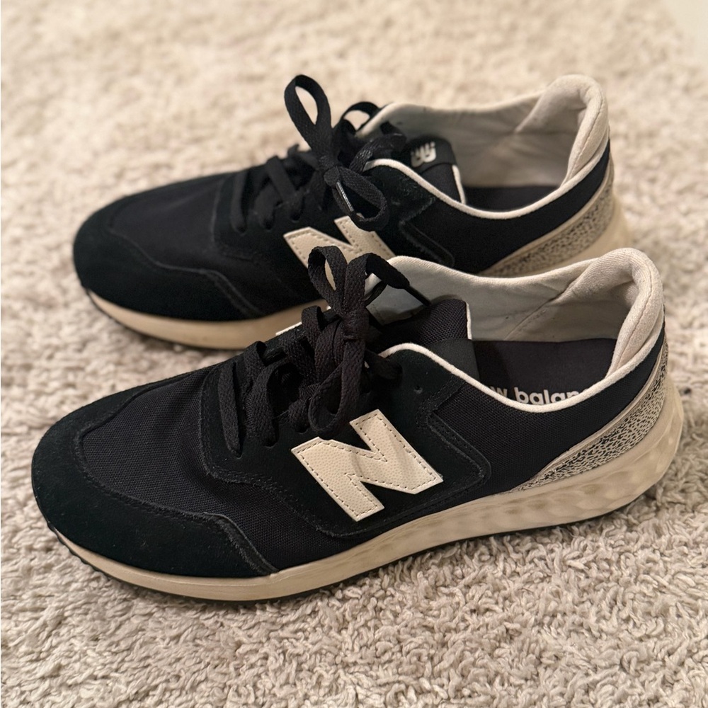 New Balance Women’s Black and White Sneakers